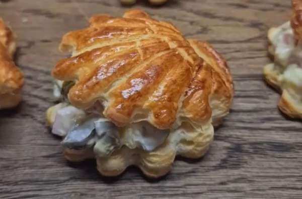 Ракушки из слоёного теста