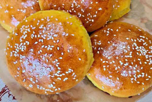 Жёлтые булочки для чизбургера